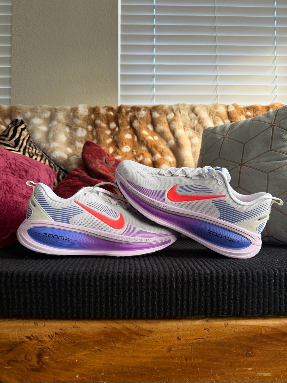 BRAND NEW Nike Women’s Vomero 18 ZoomX Running Shoes Hot Lava Violet Mist